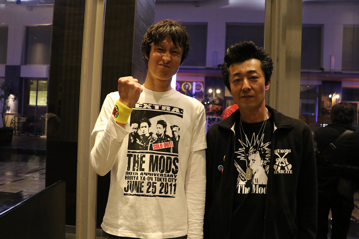 THE MODS　MODS Tシャツを着た兄弟