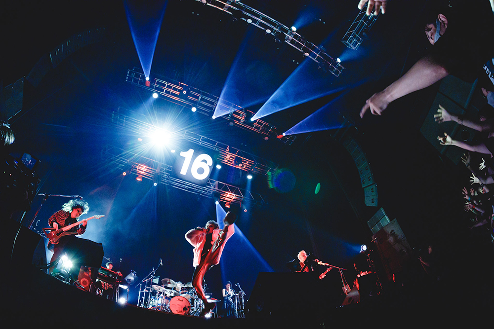cali≠gari、30周年イヤーを飾るツアーファイナル公演はホーム、新宿